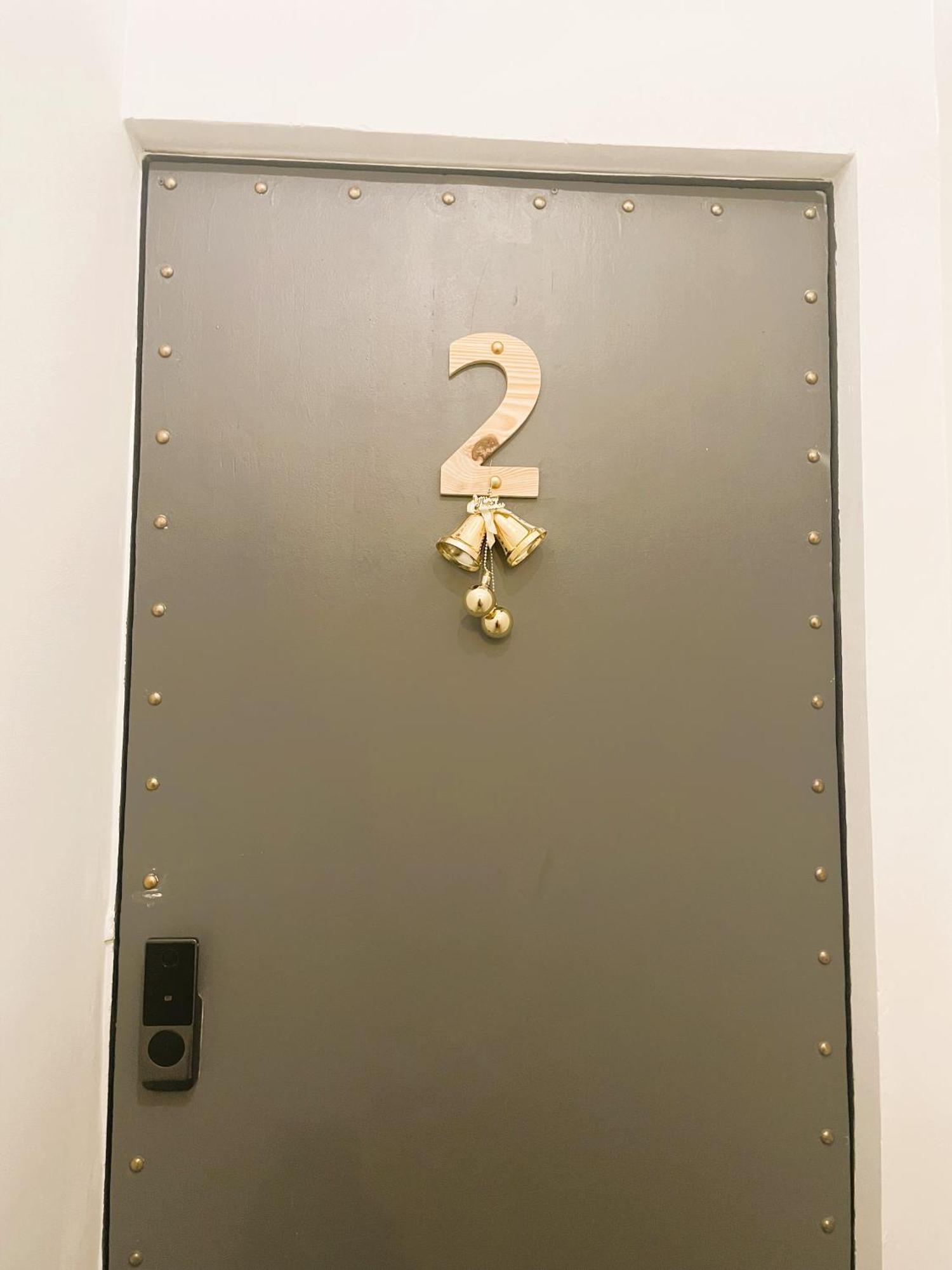 6Even Hotel - Have A Staycation In The Cafe Apartments Building Ho Či Minovo Město Exteriér fotografie