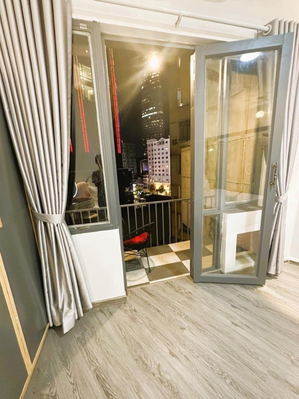 6Even Hotel - Have A Staycation In The Cafe Apartments Building Ho Či Minovo Město Exteriér fotografie