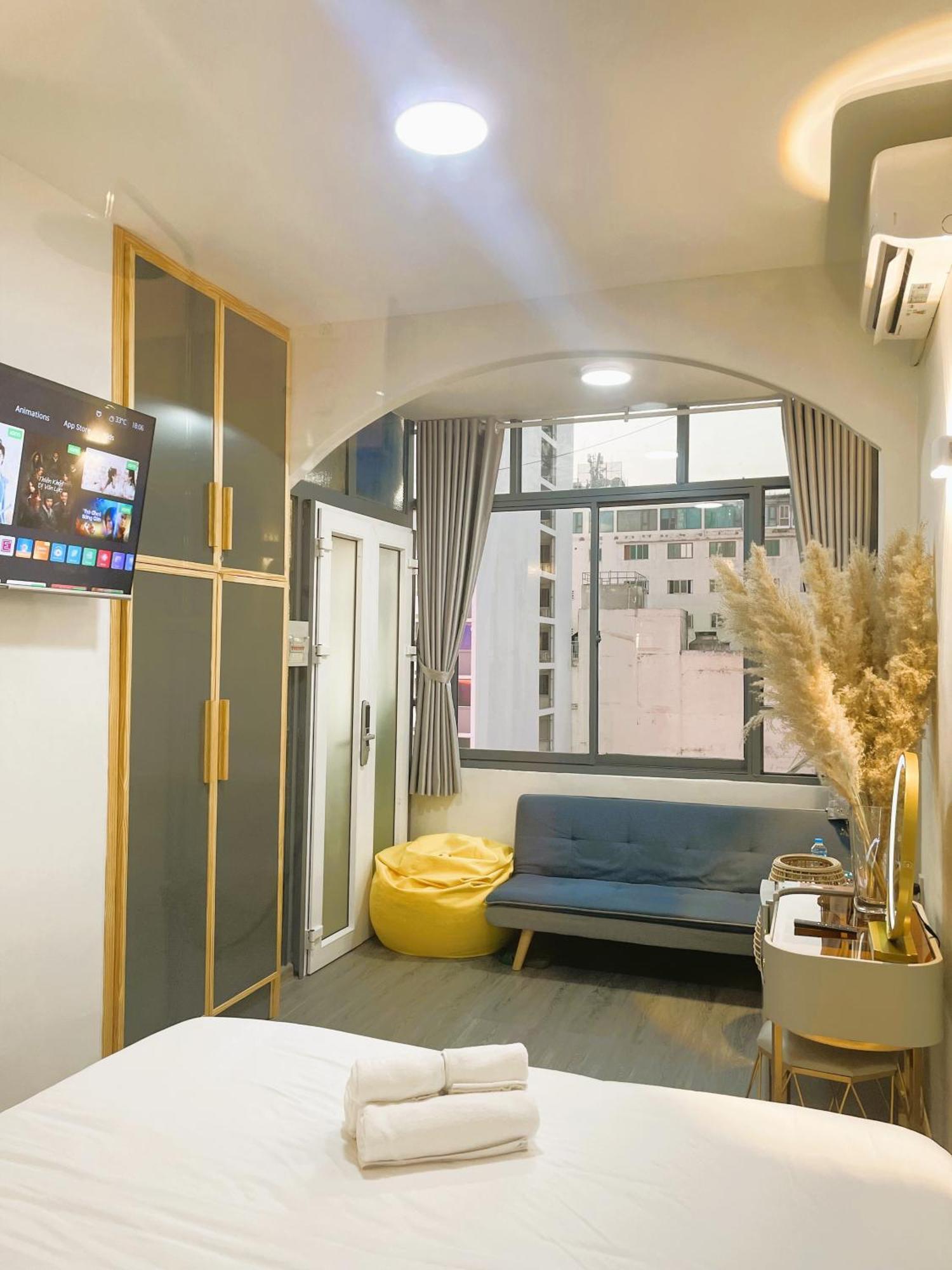 6Even Hotel - Have A Staycation In The Cafe Apartments Building Ho Či Minovo Město Exteriér fotografie